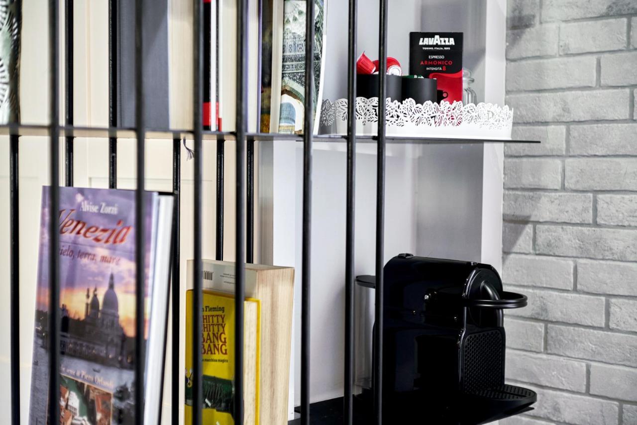 Chiclife Sarona Shenkin - Santa Caterina & Museum Appartement Bergamo Buitenkant foto